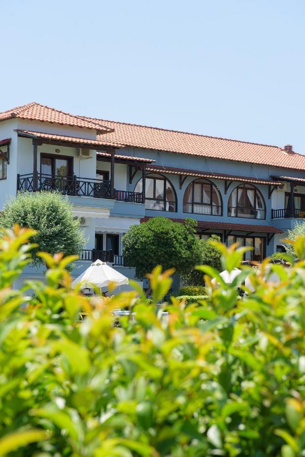 Hotel Papanikolaou Ierissos Exteriör bild